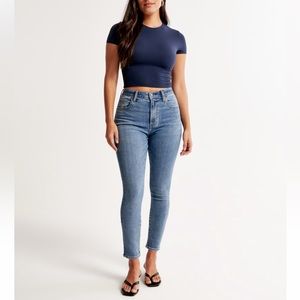 NWOT Abercrombie & Fitch High Rise Super Skinny Ankle Jean Size 16